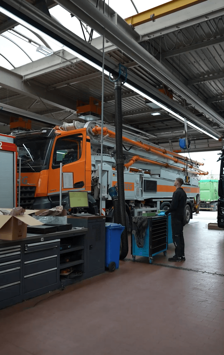 Betonpumpkran in der Werkstatt