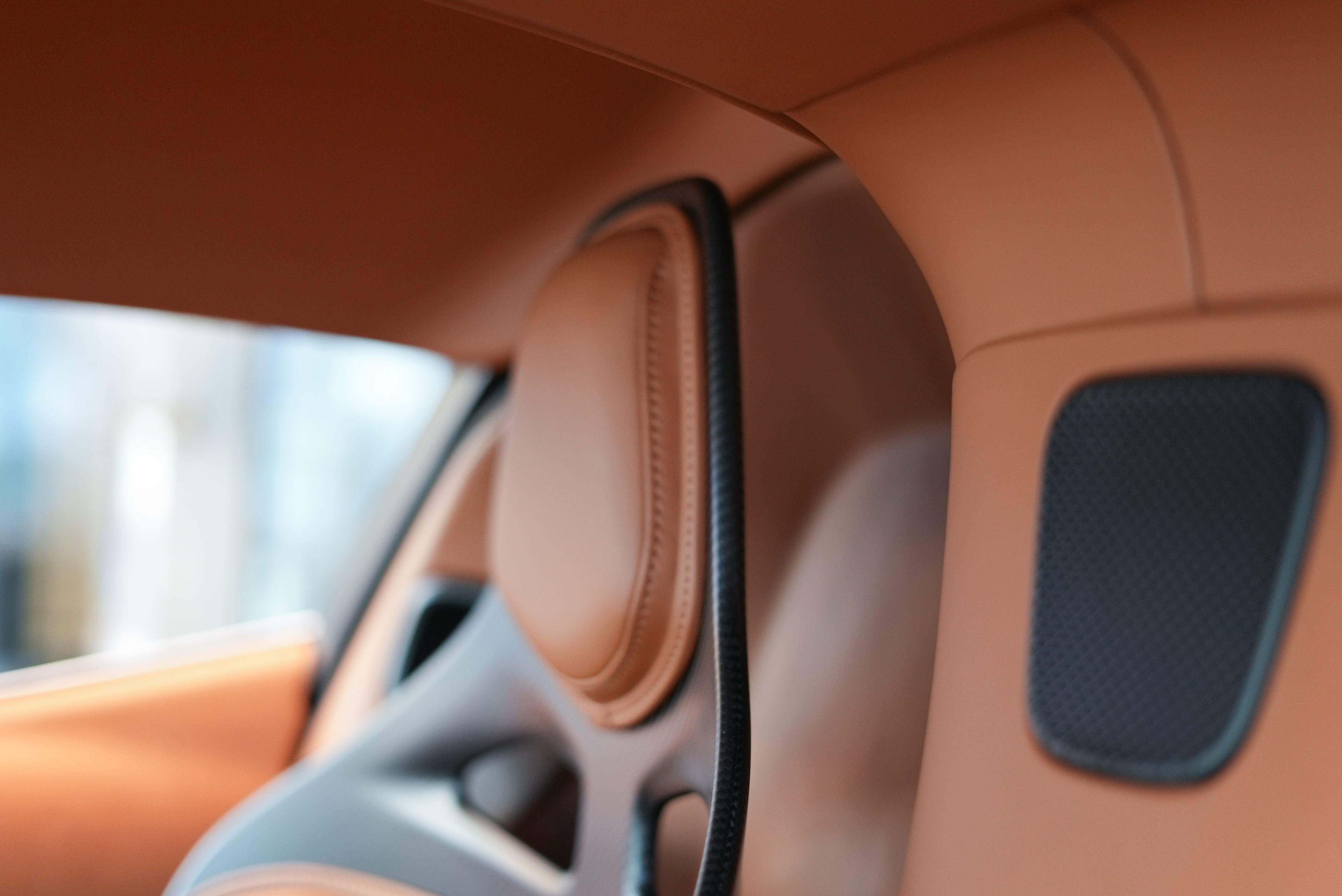 Valhalla Kopfstütze Detailbild.