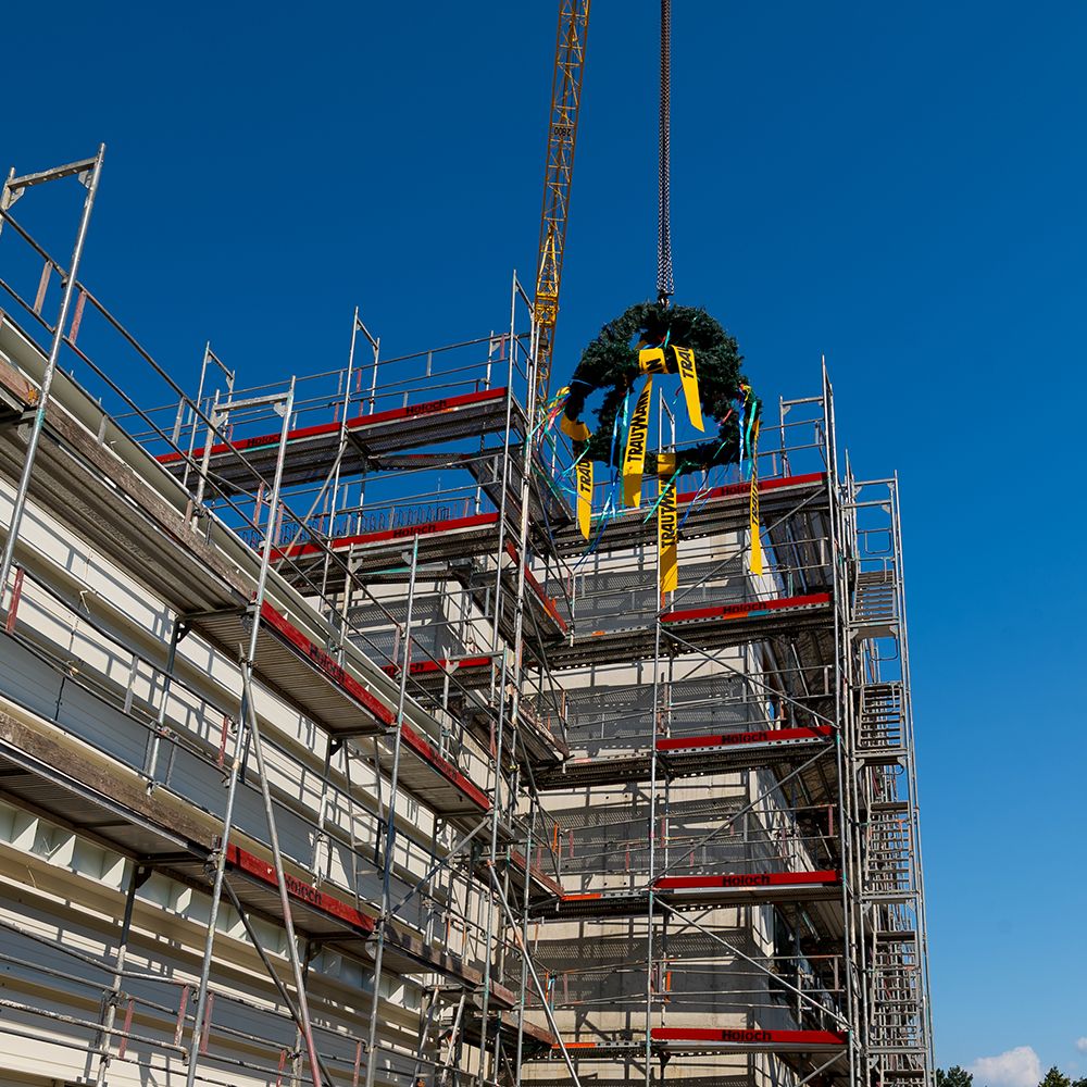 Baustellengebäude von unten