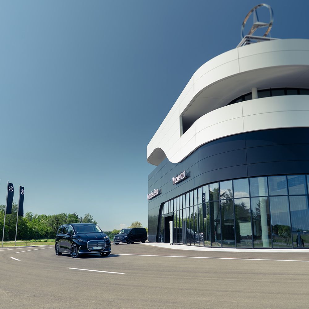 Mercedes-Benz VLE steht vor dem Standort in Ötigheim